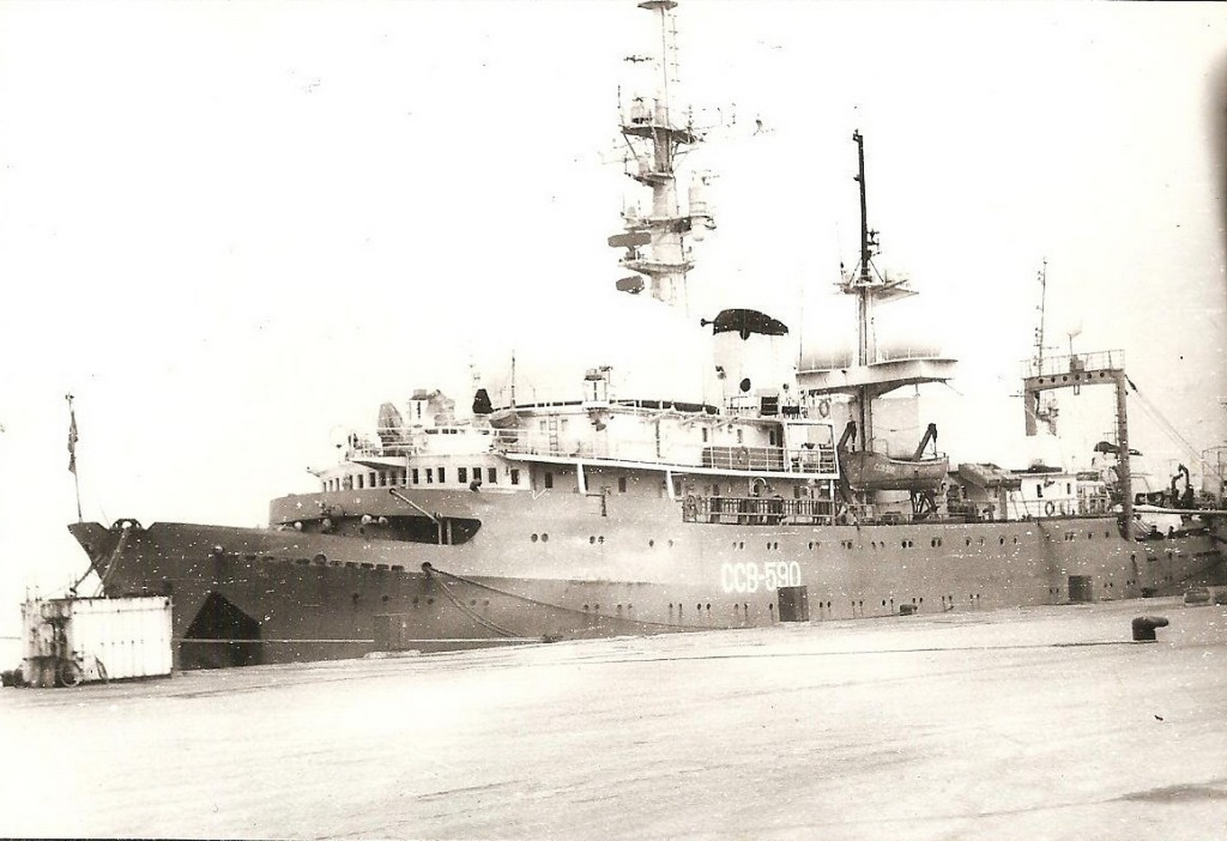 4.394 б г. БРЗК Кавказ ССВ-591. Корабль разведки ССВ-33 Урал.