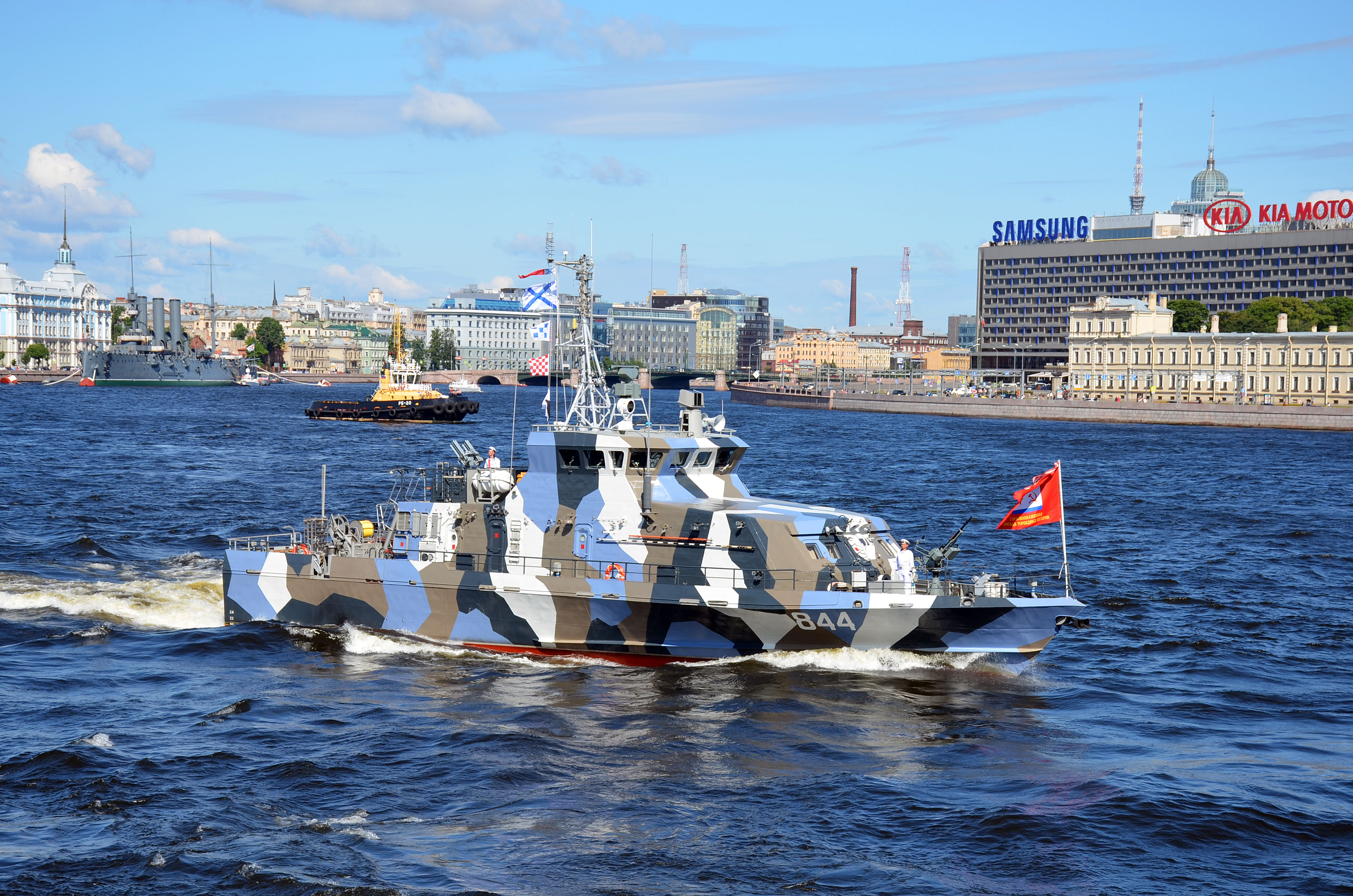 Russian ships. Противодиверсионный катер ВМФ. Противодиверсионный катер кадет. Катер пр433. Грачата на параде ВМФ.